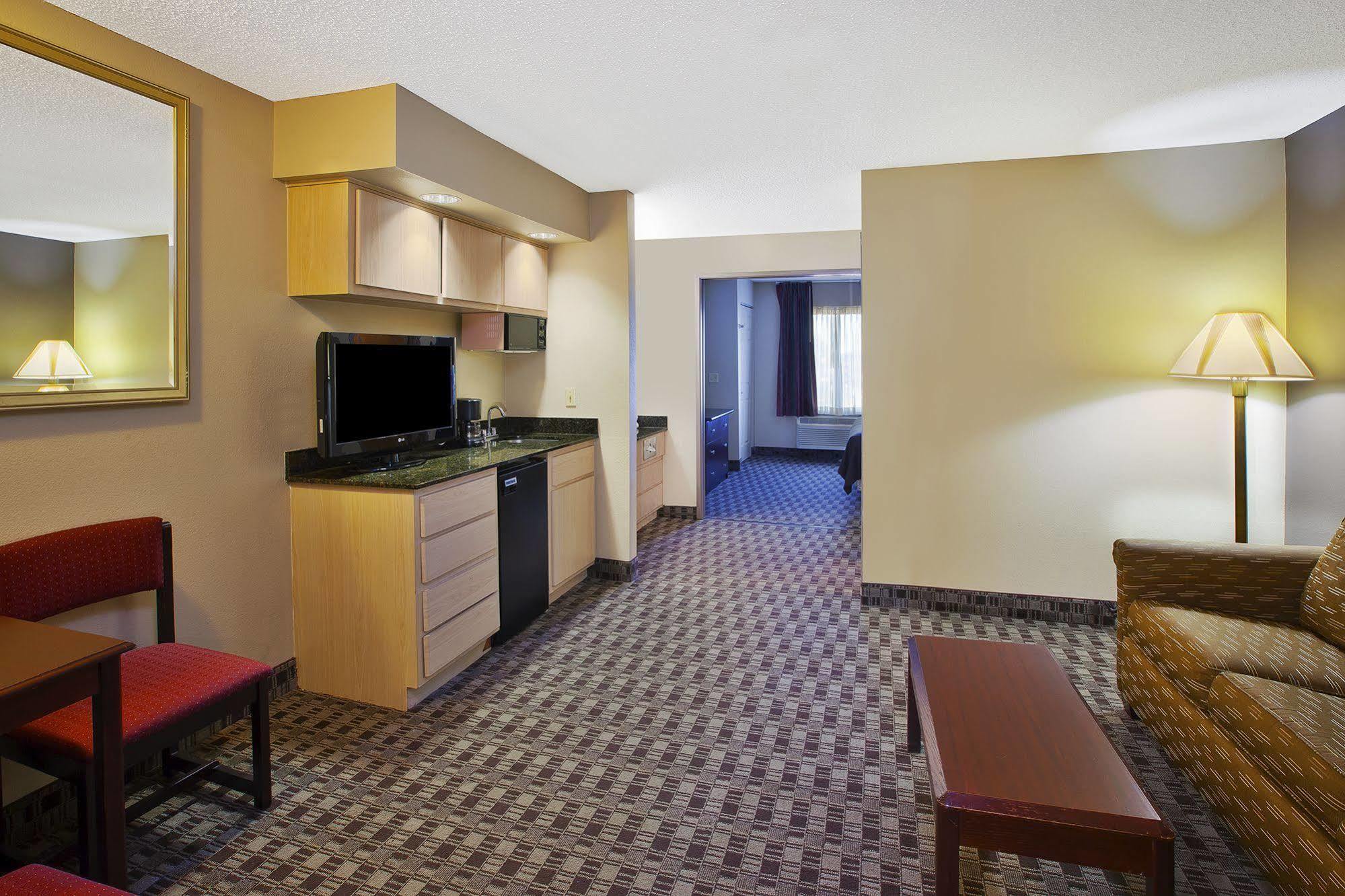 Wingate By Wyndham Canton-Hall Of Fame Экстерьер фото